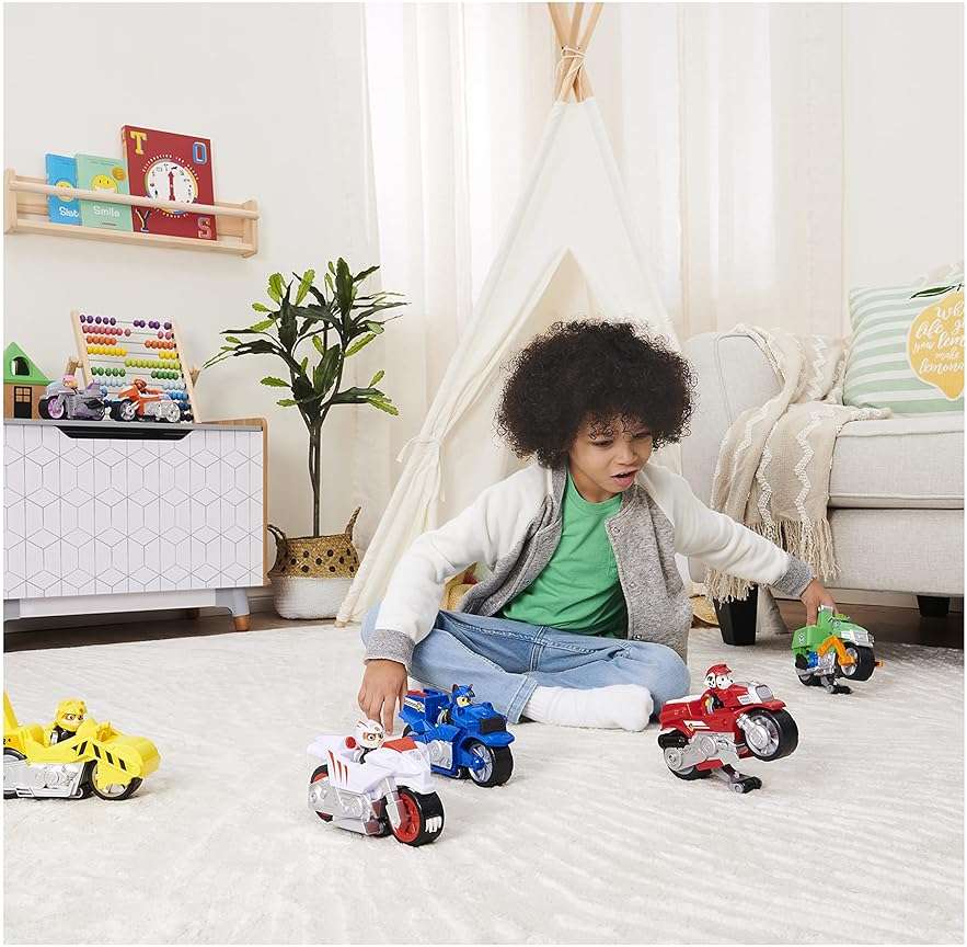 Paw Patrol, Moto Pups Marshall’s Deluxe Pull Back Motorcycle Vehicle with Wheelie Feature and Toy Figure - Image 6