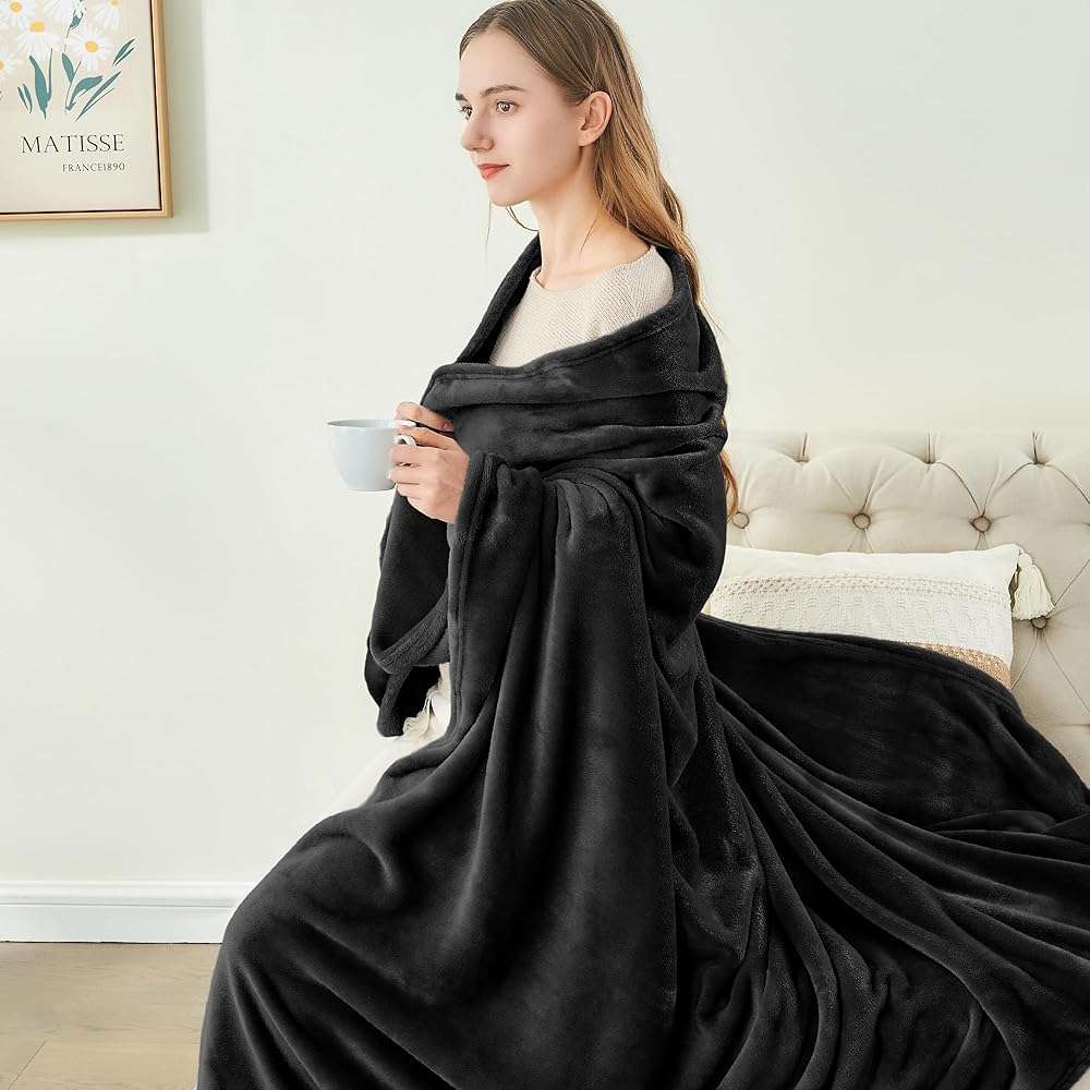 BEDELITE Fleece Blanket Black Throw Blankets for Couch & Bed, Luxury Plush Cozy Fuzzy Blanket 50x60 inches, Super Soft Warm Lightweight Throw Blanket for Travel Camping - Image 4