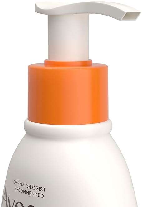 Aveeno Protect + Hydrate Sunscreen Lotion for Body & Face with Prebiotic Oat, SPF 60 Broad Spectrum Sunscreen, Paraben, & Oil Free, Water & Sweat Resistant (80-min) for Sensitive Skin, 12 FI Oz - Image 5