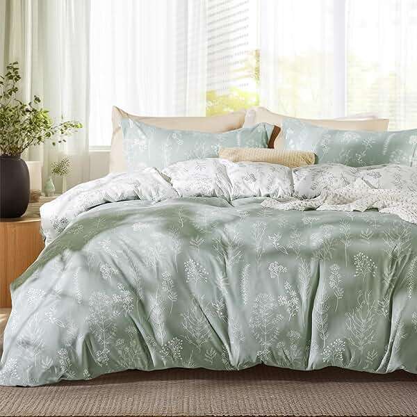 Bedsure Queen Comforter Set - Sage Green Bed Set, 3 Pieces Lightweight Summer Cute Floral Bedding, 1 Soft Reversible Botanical Flowers Comforter and 2 Pillow Shams - Image 1