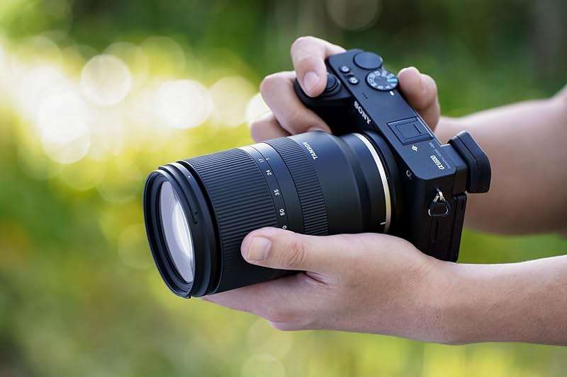 Tamron 17-70mm f/2.8 Di III-A VC RXD Lens for Sony E APS-C Mirrorless Cameras - Image 6