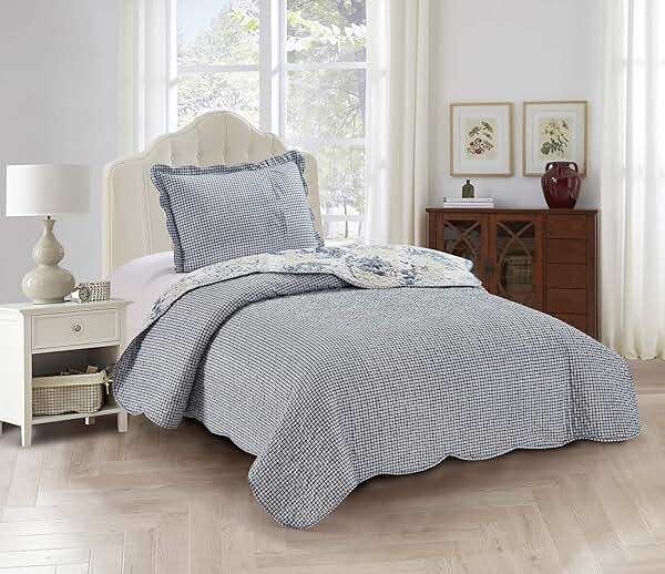 Brilliant Sunshine Blue Toile in Beige and Ivory Patches Quilt Twin Size, Bedding Set with Sham, Reversible Bedspread, Soft Lightweight Coverlet for All Seasons (68"x90") - Image 2