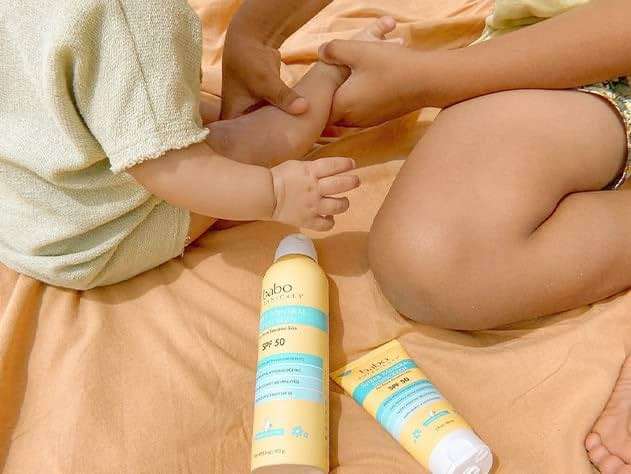 Babo Botanicals, Sunscreen Spray Sheer Sensitive SPF 50, 6 Ounce - Image 11