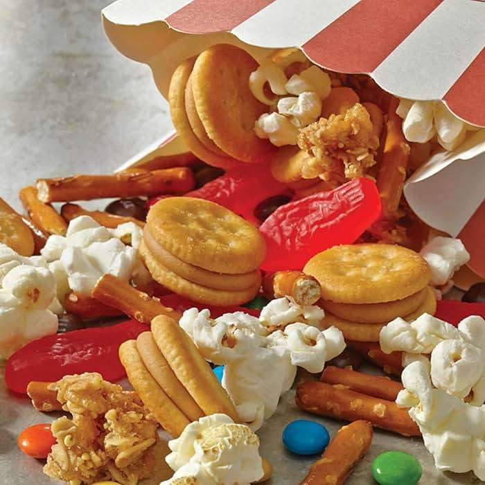 RITZ Bits Peanut Butter and RITZ Bits Cheese Sandwich Crackers Variety Pack, Lunch Snacks for Kids and Adults, 20 Snack Packs - Image 10