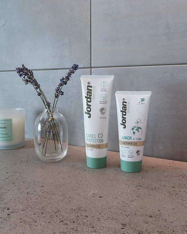 Jordan Green Clean Manual Toothbrush - Sustainable, Scandinavian Design, Soft Bristles, Mixed Colors, 4 Units - Image 8