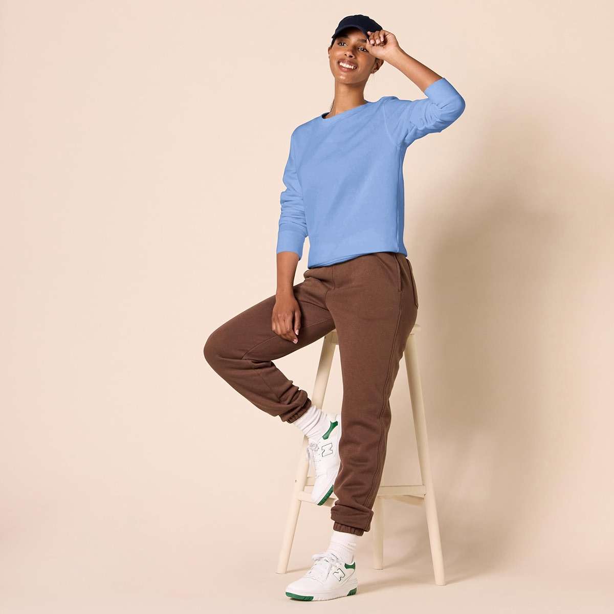 Amazon Essentials Women's Fleece Crewneck Long Sleeve Pullover Sweatshirt (Available in Plus Size) - Image 5