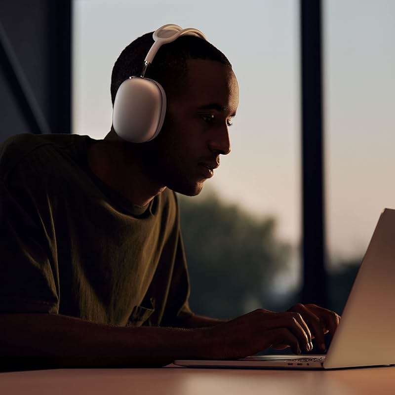 Apple AirPods Max - Sky Blue (Renewed) - Image 4
