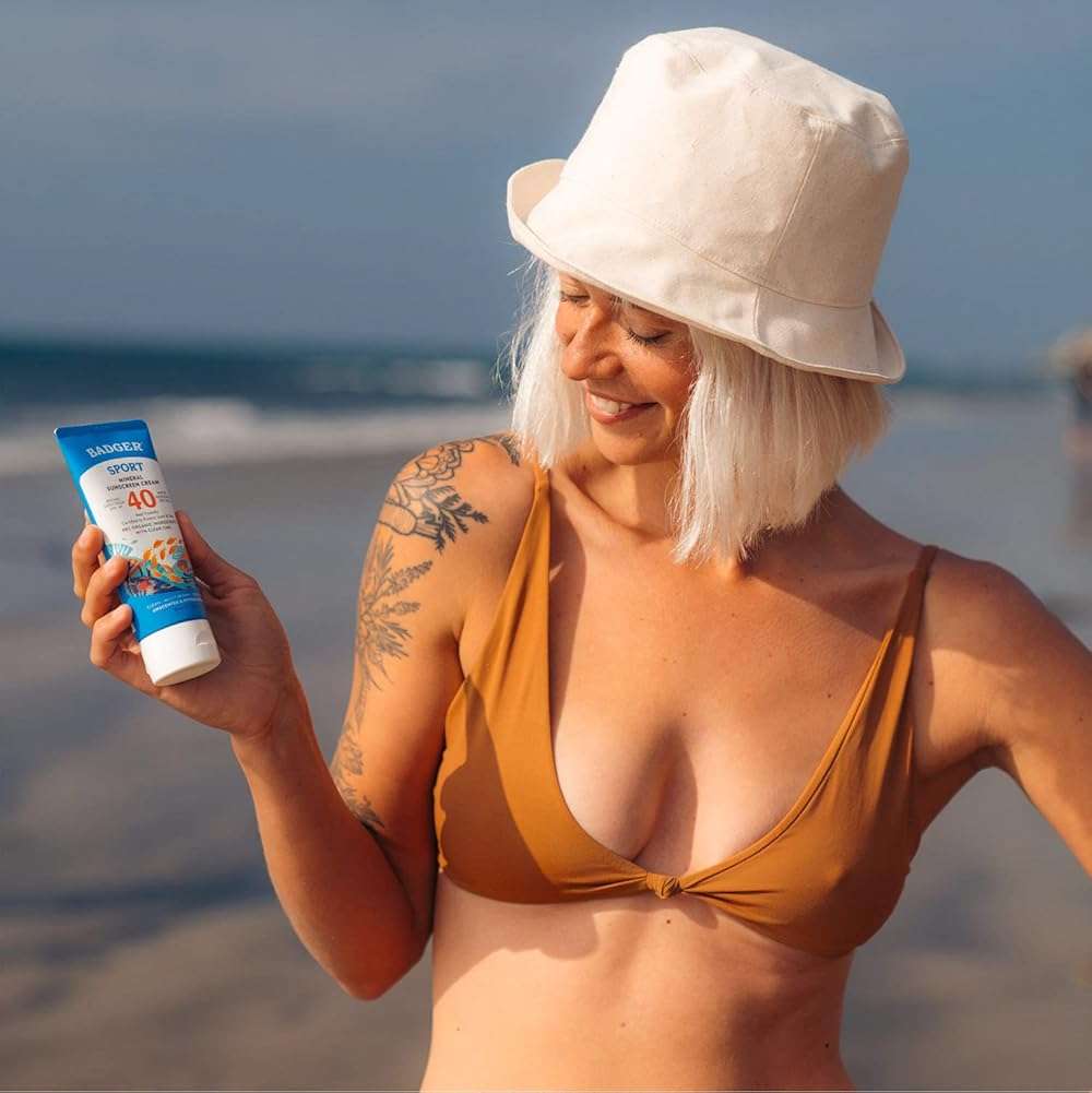 Badger Reef Safe Sunscreen, Unscented SPF 40 Sport Mineral Sunscreen, 98% Organic, Water Resistant Zinc, Approved for Hawaii & Mexico Reefs, 2.9 fl oz - Image 4