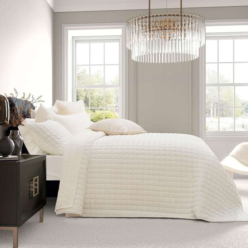 RECYCO Luxury Velvet Quilt Set Full Queen Size, Lightweight Velvet Comforter Set, Oversized Bedspread Coverlet Quilted Bedding Set, with 2 Matching Pillow Shams, for All Season, Cream White - Image 2