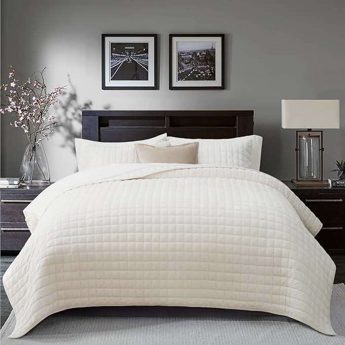 RECYCO Luxury Velvet Quilt Set Full Queen Size, Lightweight Velvet Comforter Set, Oversized Bedspread Coverlet Quilted Bedding Set, with 2 Matching Pillow Shams, for All Season, Cream White - Image 3