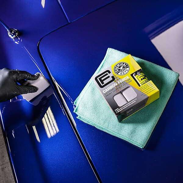 Chemical Guys Carbon Force Ceramic Protective Paint Coating System - Professional-Grade SiO₂ Protection, Extreme Gloss and Durability, Includes 3 Microsuede Applicators - 1 fl oz - Image 3