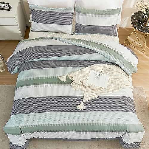 Litanika Queen Comforter Set Sage Green - 3 Pieces Lightweight Quilt Bedding Comforter Sets, Light Green White Colorblock Stripe Fluffy Bed Set, All Season Down Alternative - Image 5