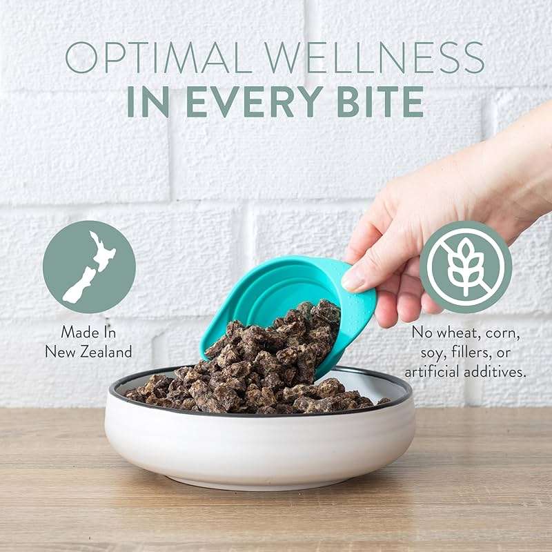 The New Zealand Natural Pet Food Co. Meow e - Chicken & King Salmon Recipe, Dry Cat Food Use as a Complete Diet, Topper, Mixer, or as Cat Training Treats, All Life Stages, 3.5 oz - Image 5