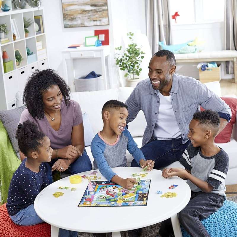 Monopoly Junior Super Mario Edition Board Game, Fun Kids' Ages 5 and Up, Explore The Mushroom Kingdom as Mario, Peach, Yoshi, or Luigi (Amazon Exclusive) - Image 12