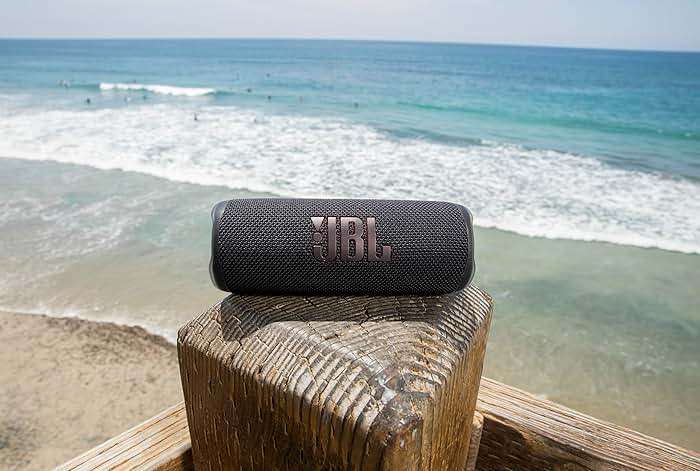 JBL Flip 6 - Portable Bluetooth Speaker, powerful sound and deep bass, IPX7 waterproof, 12 hours of playtime, JBL PartyBoost for multiple speaker pairing for home, outdoor and travel (Black) - Image 3