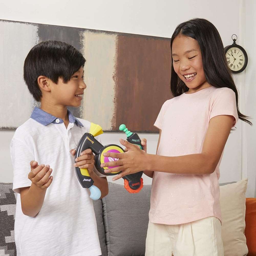 Hasbro Gaming Bop It Extreme Electronic Game for 1 or More Players, Fun Party Interactive Game for Kids Ages 8+, 4 Modes Including One-On-One Mode (Amazon Exclusive) - Image 9