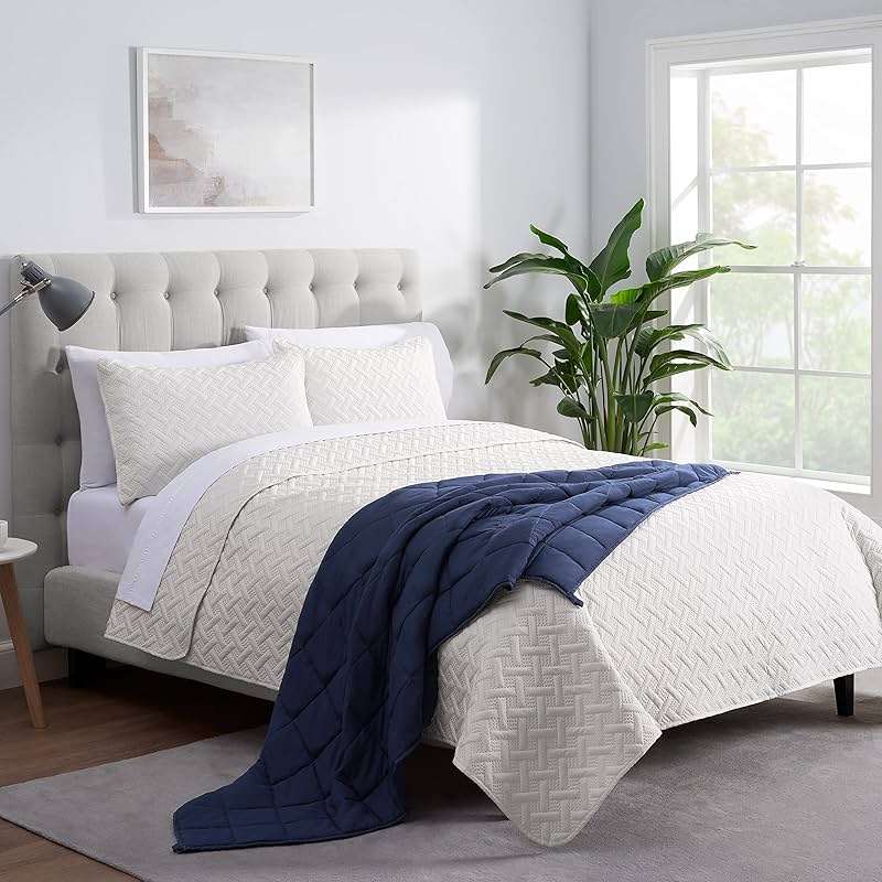 SERTA Zen Rest Wrinkle Resistant Adult Heavy Weighted Throw Blanket Filled with Glass Beads, 10 lbs (48 in x 72 in), Navy - Image 4