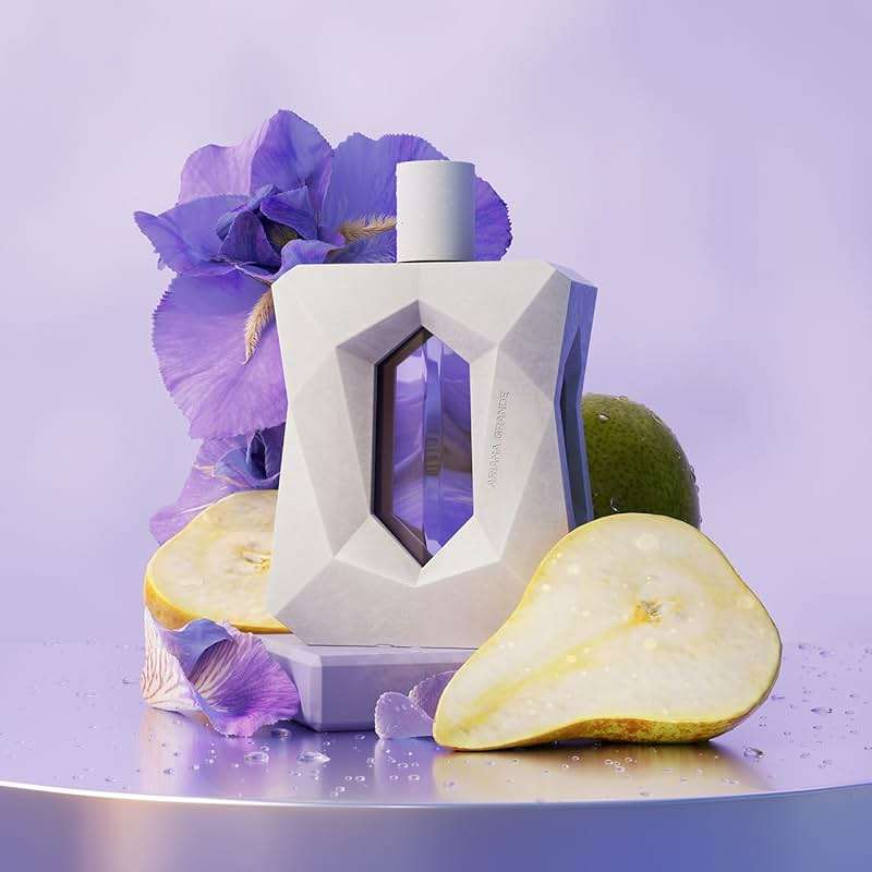 Ariana Grande God is a Woman Eau de Parfum – Fruity Musk Fragrance for Women – Women's Perfume with Notes of Orris, Pear, Vanilla & Cedarwood - Image 3