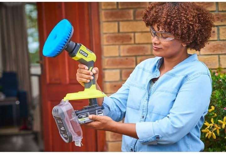 Ryobi R18CPS-0 Rotating Brush 18V ONE+ Battery 15cm 210rpm (Body Only) (Renewed) - Image 9