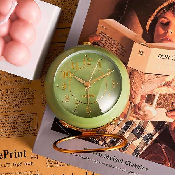 rjuwurv Metal Desk Clock, Retro Bedroom Table Vintage Analog Alarm Clock, Silent Non-Ticking Gold Clock, Bedside Décor(Olive-Green) - Image 2