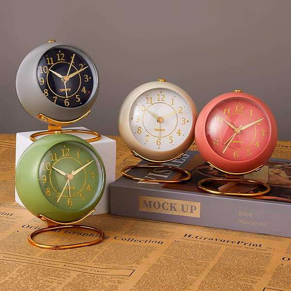 rjuwurv Metal Desk Clock, Retro Bedroom Table Vintage Analog Alarm Clock, Silent Non-Ticking Gold Clock, Bedside Décor(Olive-Green) - Image 6