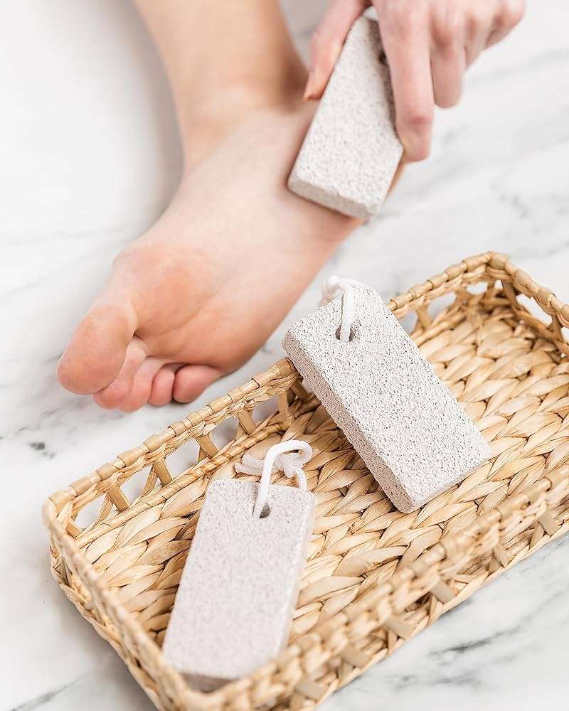 Amazon Basics Dead Skin Remover Smoothing Stone, Foot Exfoliator for Calluses and Cracked Heels, Grey, 3-Pack - Image 6