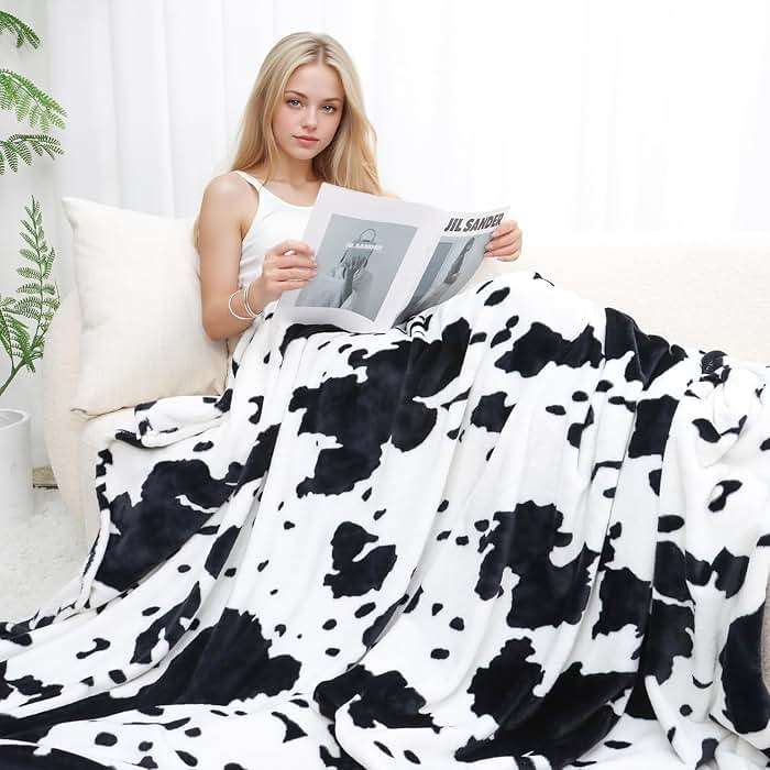 SEEGU Black and White Throw Blanket, 40"x50" | Soft Warm Cozy, For Car Seat Stroller Travel, Home Room Bedroom Decor, All Seasons, Birthday Gifts for Girls Boys - Image 4