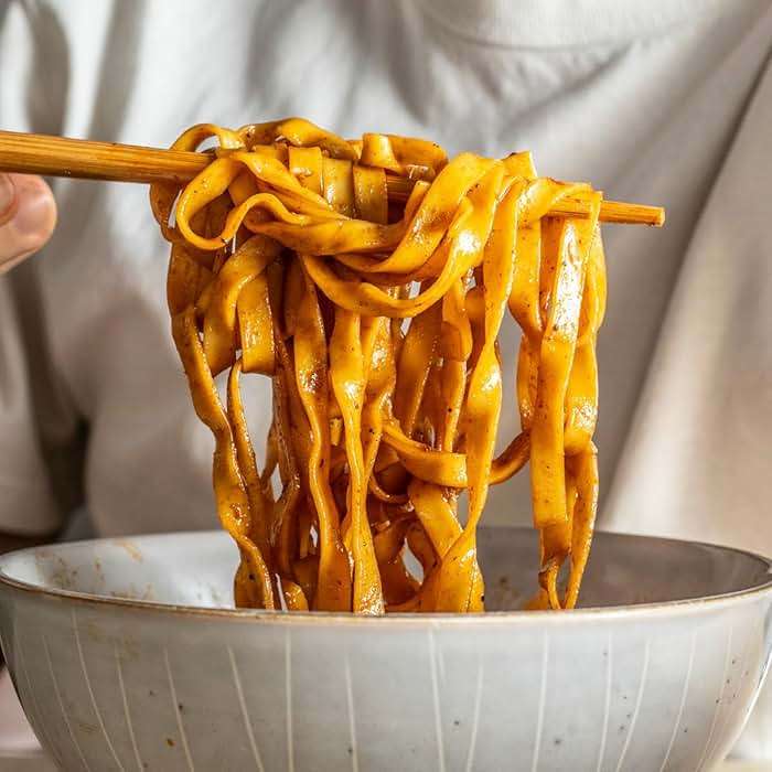 Momofuku Ramen Noodle Variety Pack by David Chang, 15 Meals (Pack of 3) Air-Dried Vegan Instant Noodles with Sauce - Image 9