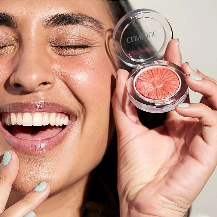 Clinique Cheek Pop Blush | Long Lasting, Buildable + Vibrant, Yet Natural-Looking Color - Image 4