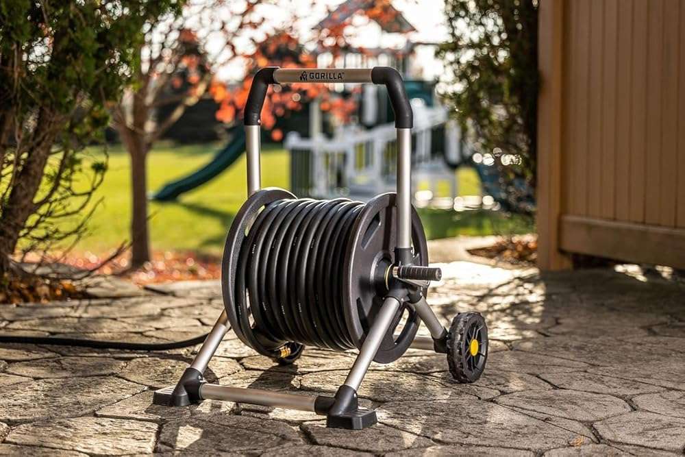 Gorilla 200’ Aluminum Zero-Rust Upright Hose Reel - Image 2