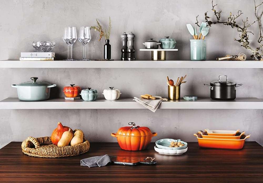 Le Creuset Silicone Craft Series Utensil Set with Stoneware Crock, 5 pc., Sea Salt - Image 6