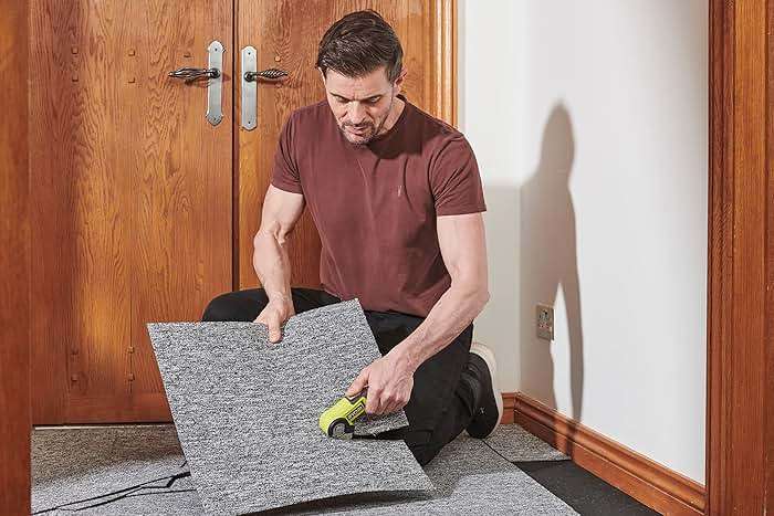 RYOBI RCT4-120G 4V Cordless Cutting Tool (1 x 2.0Ah), Hyper Green - Image 7