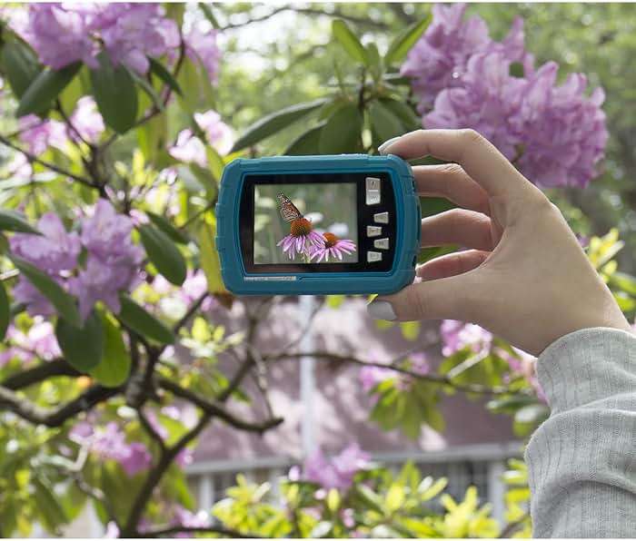 Polaroid IS048 Waterproof Instant Sharing 16 MP Digital Portable Handheld Action Camera - Image 9
