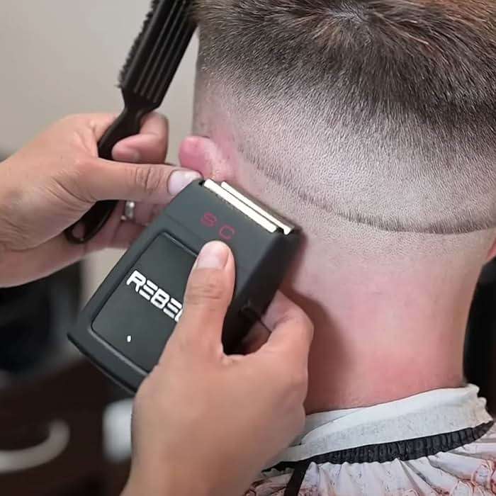 StyleCraft Rebel Professional Cordless Double Foil Shaver - Super Torque Motor, USB-C Rechargeable Electric Men's Foil Shaver, Close Shave, Barber Quality Grooming - Image 3
