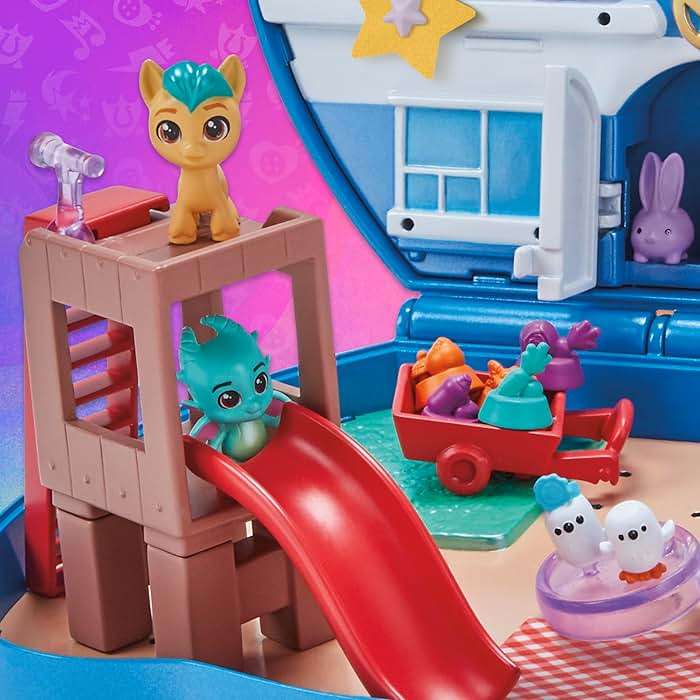 My Little Pony Mini World Magic Compact Creation Critter Corner Toy, Buildable Playset with Hitch Trailblazer Pony for Kids Ages 5 and Up - Image 5