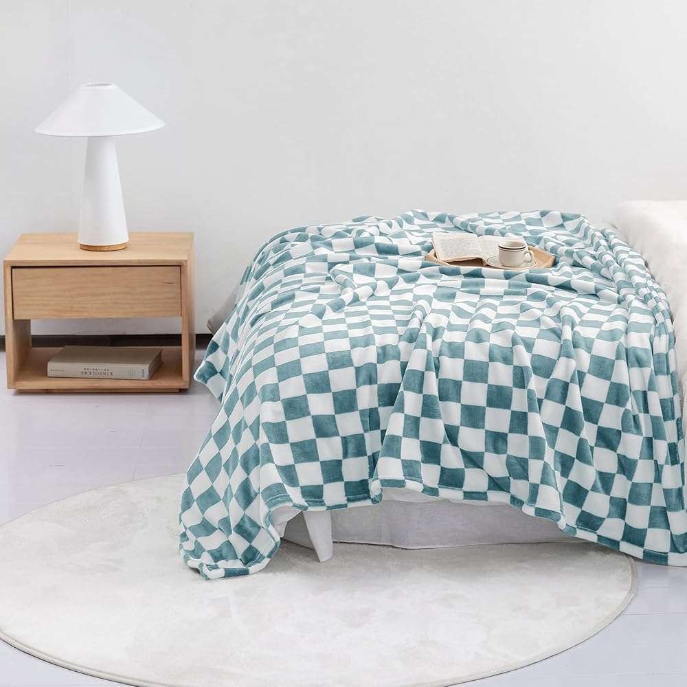 LOMAO Throw Blankets Flannel Blanket with Checkerboard Grid Pattern Soft Throw Blanket for Couch, Bed, Sofa Luxurious Warm and Cozy for All Seasons (Light Blue, 50"x60") - Image 7