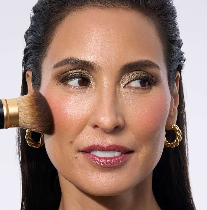 LAURA GELLER NEW YORK Baked Starter Kit: Baked Balance-n-Brighten Powder Foundation, Deep and Best of the Best Palette Blush Bronzer Highlighter Eyeshadow and Retractable Kabuki Brush - Image 8