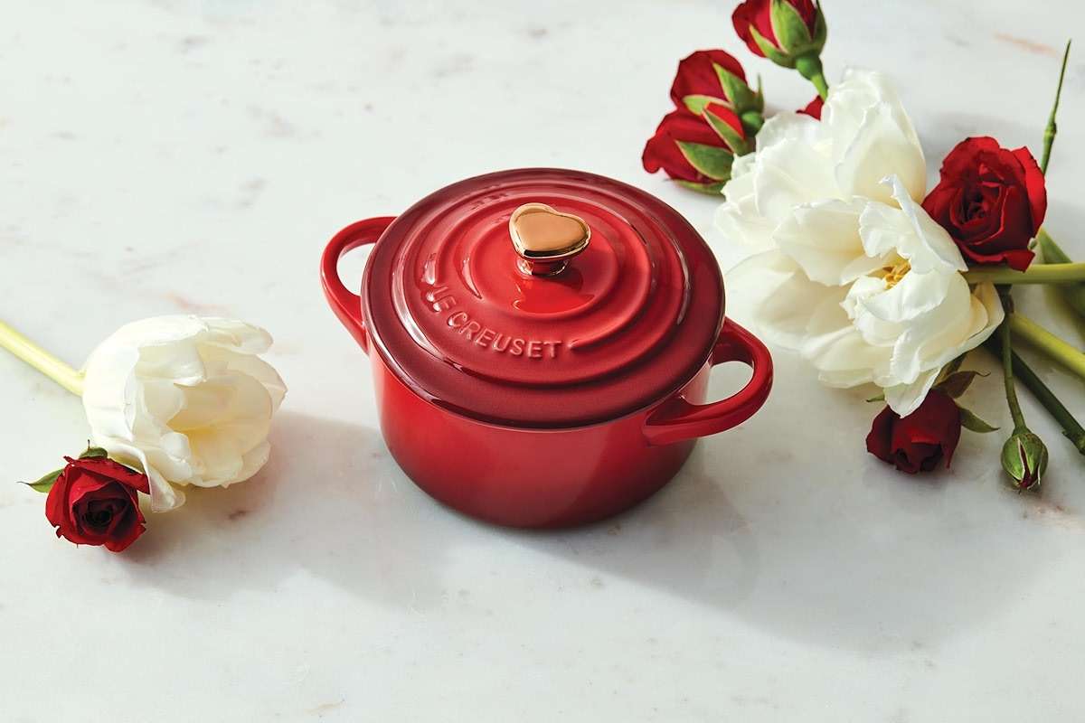 Le Creuset Stoneware Mini Round Cocotte, 8oz., White with Gold Heart Knob - Image 2