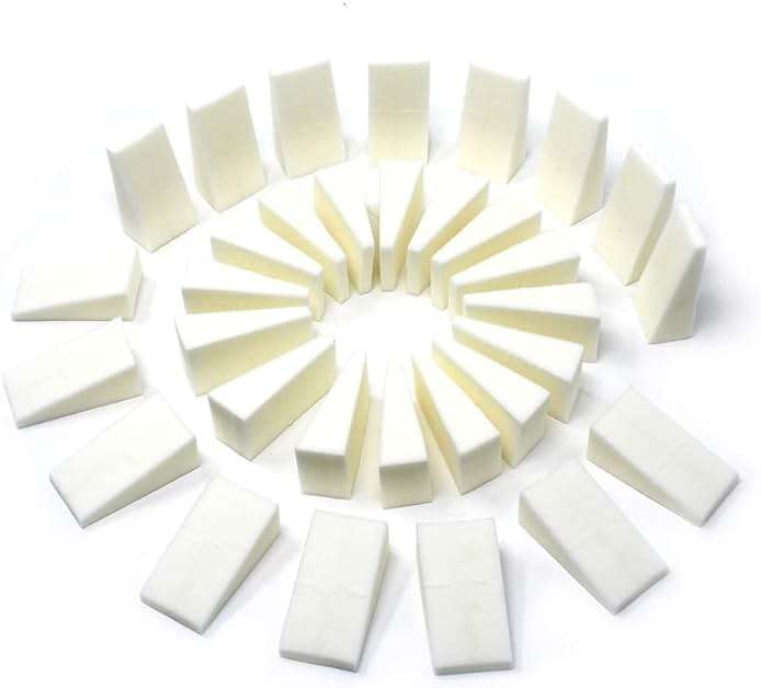 Amazon Basics Cosmetic Foam Wedges for Makeup Application and Blending, 32 Count - Image 8