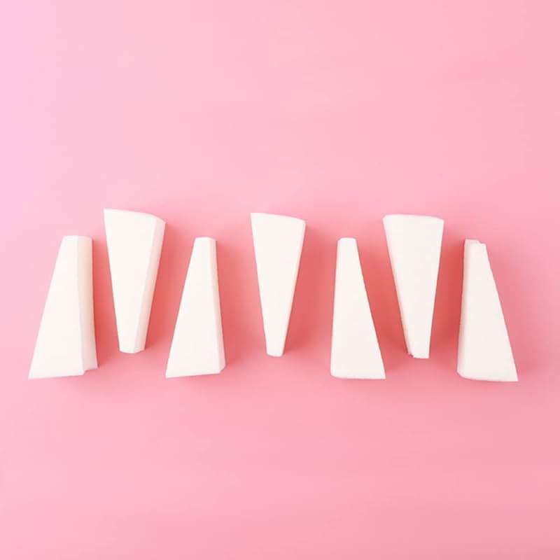 Amazon Basics Cosmetic Foam Wedges for Makeup Application and Blending, 32 Count - Image 9