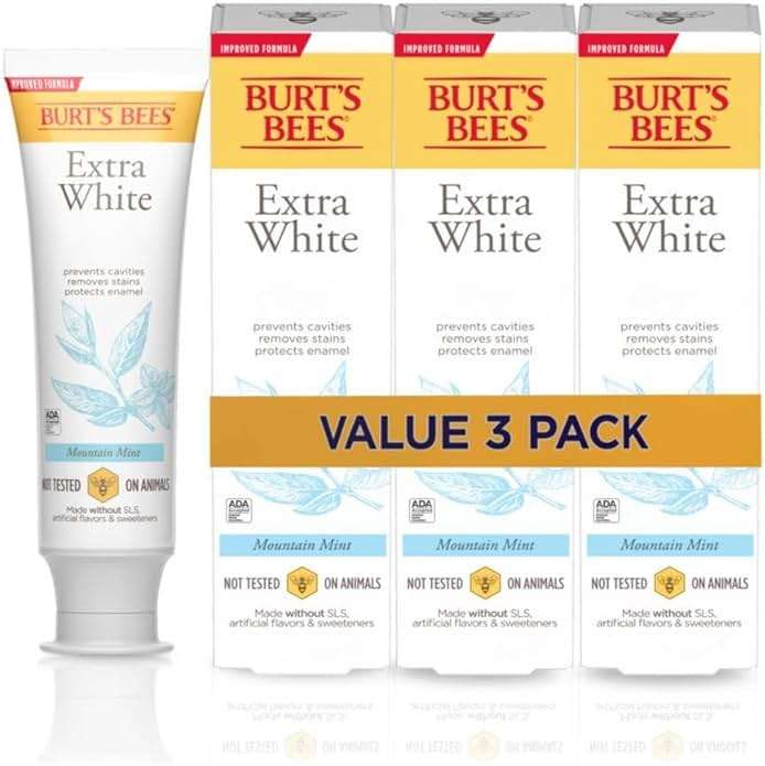 Burt's Bees Extra White Toothpaste, Fluoride Toothpaste, Natural Flavor, Mountain Mint, 4.7 oz, Pack of 3 - Image 1