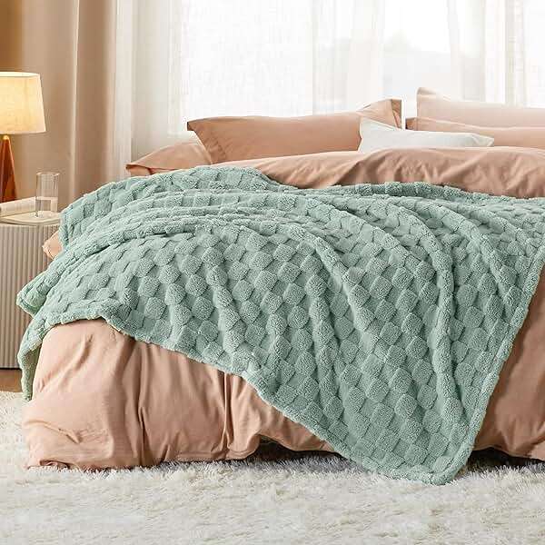 Bedsure GentleSoft Sage Green Throw Blanket for Couch - Checkered Cute Fleece Blankets, Soft Cozy Summer Throw for Bedroom Home Decor Gifts for Mom Girls, Green, 50x60 Inches - Image 7