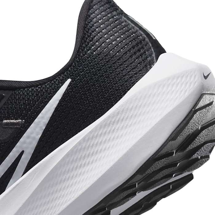 NIKE Women's Tanjun Running Shoes - Image 5