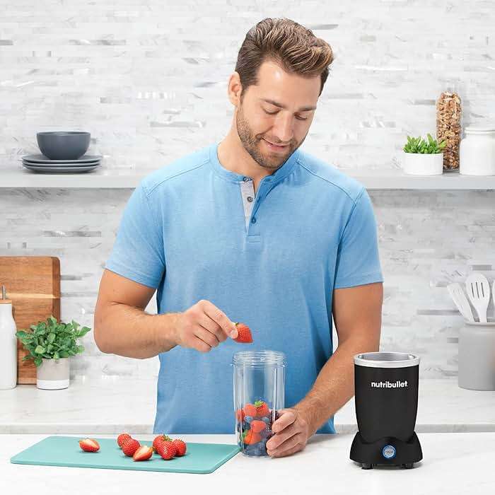 nutribullet Pro+ Personal Blender 1200W – Pulse Function, Auto Shut-Off, Nutrient Extractor for Smoothies, Shakes & Salsas – Includes 32 oz & 24 oz To-Go Cups, Matte Black - Image 8