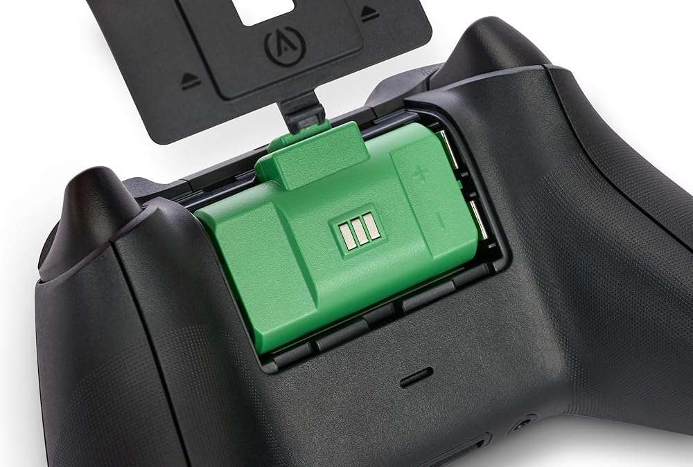 PowerA Play & Charge Kit for Xbox Series X|S and Xbox One - Green - Image 6