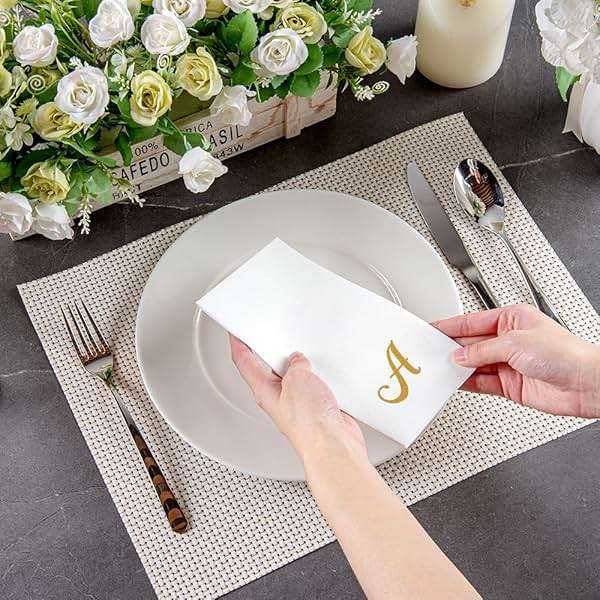 Restaurantware Linen-Feel Napkins 50 Count 15.75 x 7.87 Inches Paper Disposable Dinner Napkins Elegant Airlaid Design Gold - Image 4