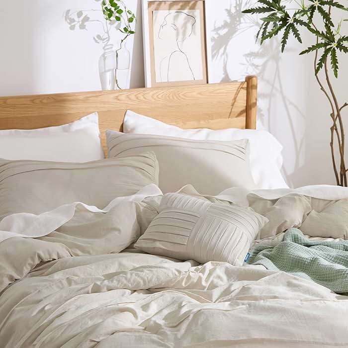Bedsure Queen Comforter Set - 4 Pieces Pinch Pleat Bed Set, Beige Boho Bedding for All Season, 1 Soft Comforter, 2 Pillowcases, 1 Decorative Pillow - Image 5