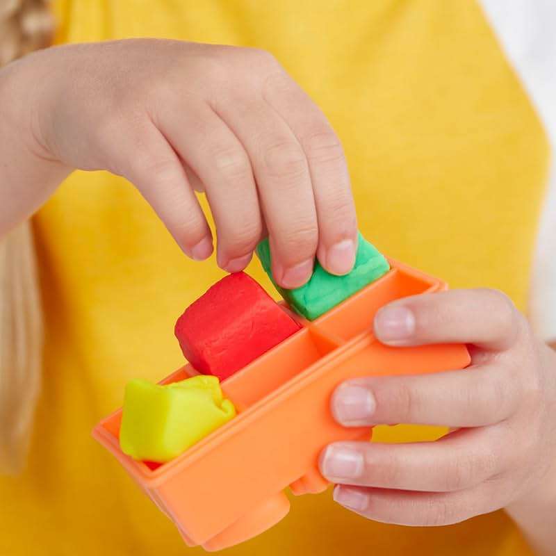 Play Doh Swirlin' Smoothies Toy Blender Playset, Play Kitchen Appliances, Kids Arts and Crafts Toys for 3 Year Old Girls and Boys and Up - Image 14