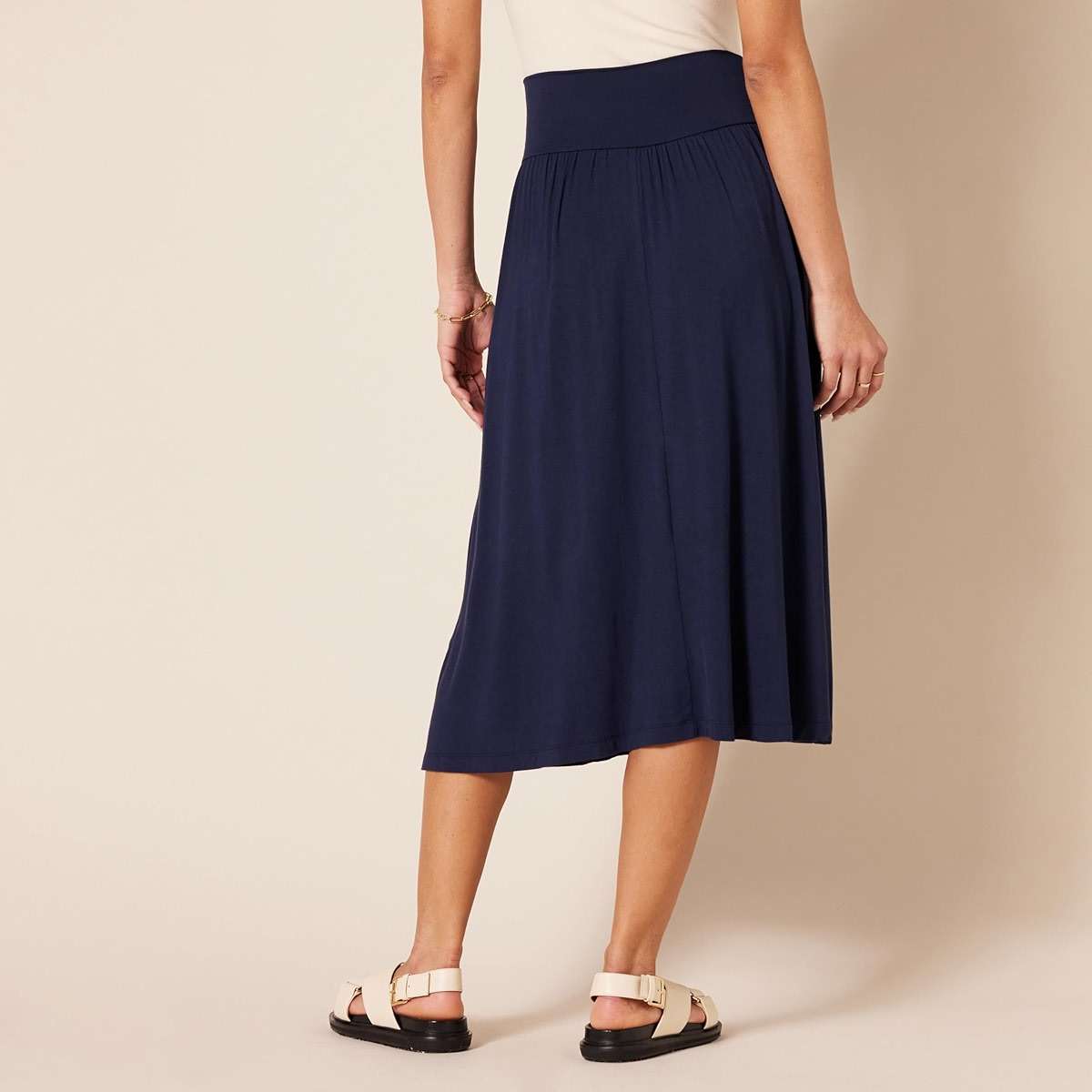 Amazon Essentials Women's Jersey Pull On Midi Length Skirt - Image 2