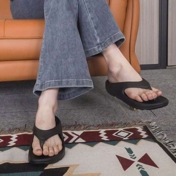 Oudizz Orthopedic Sandals Flip Flops for Women Arch Support Pillow Soft Recovery Thong Sandals Spa Summer Beach Cloud Slides - Image 5